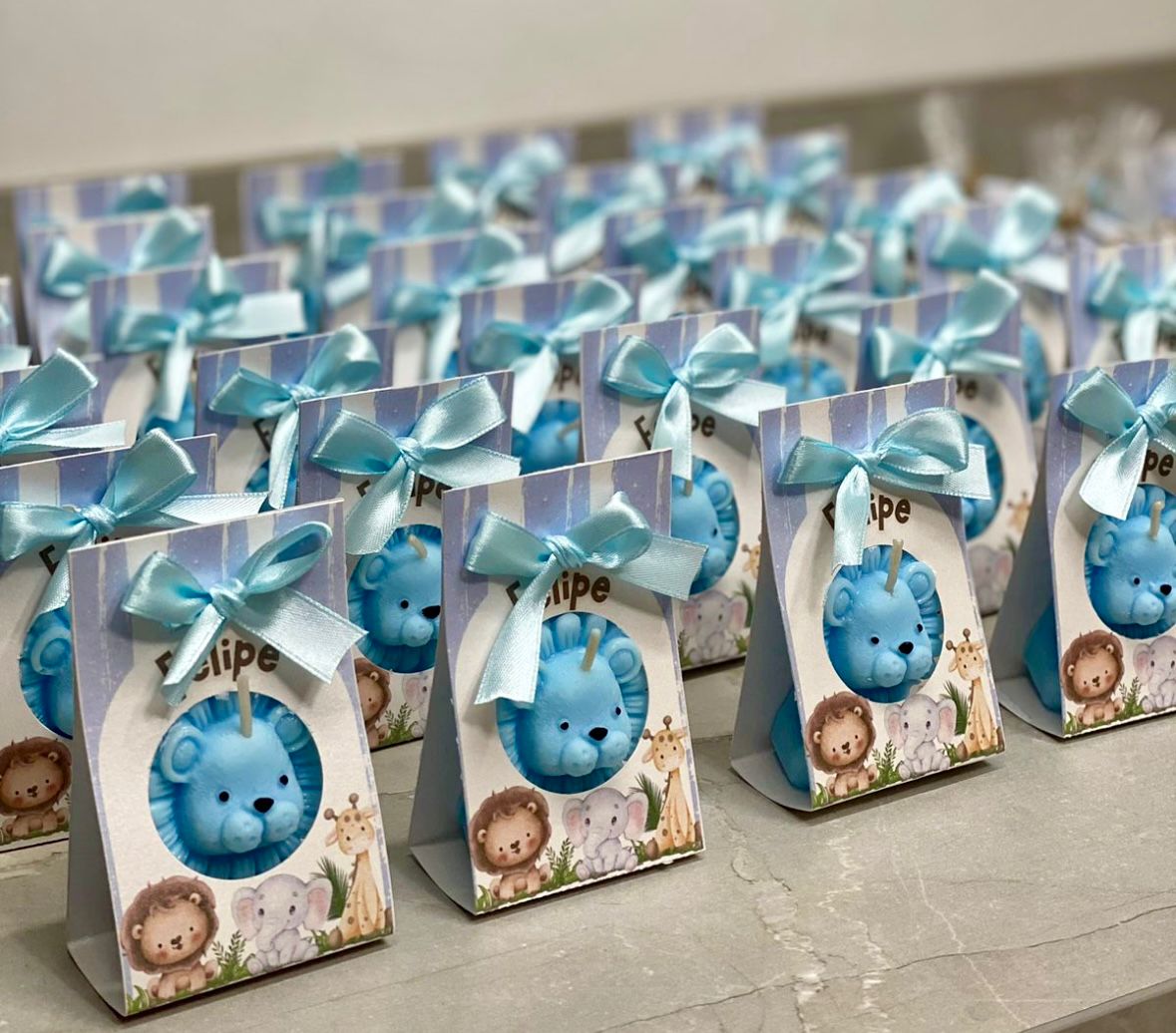 LEÓN EN CAJA PERSONALIZADO